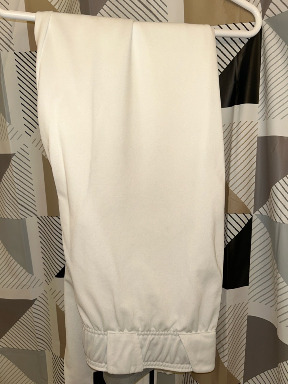 Nike Men’s White Athletic Jogger Pants